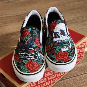 Vans Classic Slip-On Rose Skulls Black/True White Mens 9.5 Women's 11